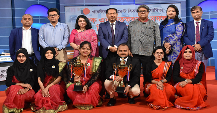 ব্যাংকিং খাত অর্থনীতিকে সাপোর্ট দেয়ার সক্ষমতা হারিয়েছে :  সিপিডির নির্বাহী পরিচালক