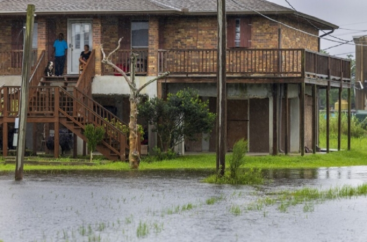 Hurricane Francine brings floods and power cuts to Louisiana