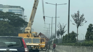 বিমানবন্দর সড়কে যানজট, কারণ জানালো ট্রাফিক বিভাগ