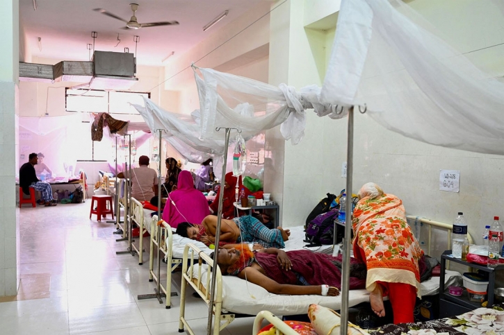 Two die of dengue, 854 new patients hospitalised in a day