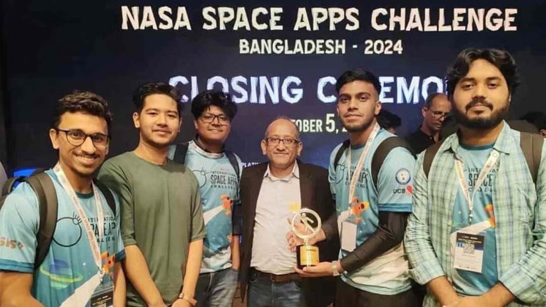 JnU turns Dhaka division champs of NASA Space Apps Challenge