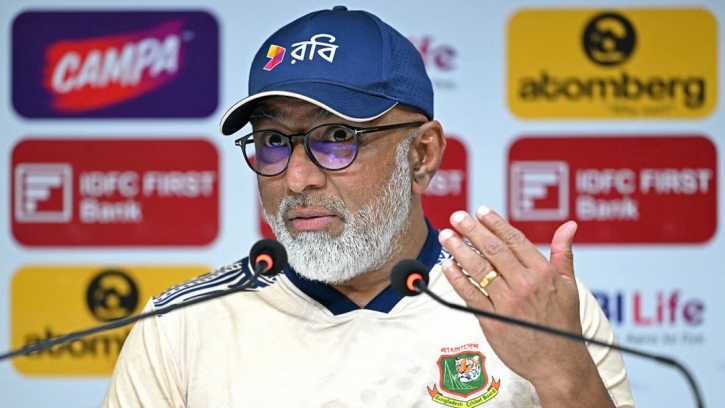 Hathurusingha suspended as Bangladesh coach