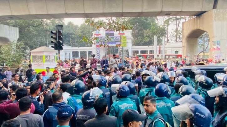 Job aspirants return to streets demanding 35 age limit for govt jobs