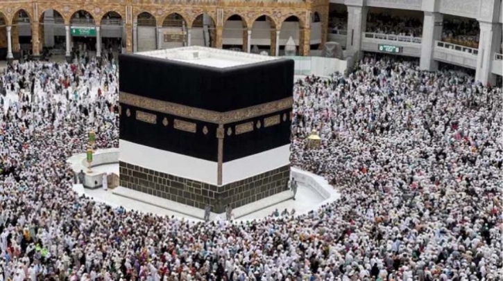 Saudi clears Mecca of over 300,000 unregistered pilgrims ahead of Hajj