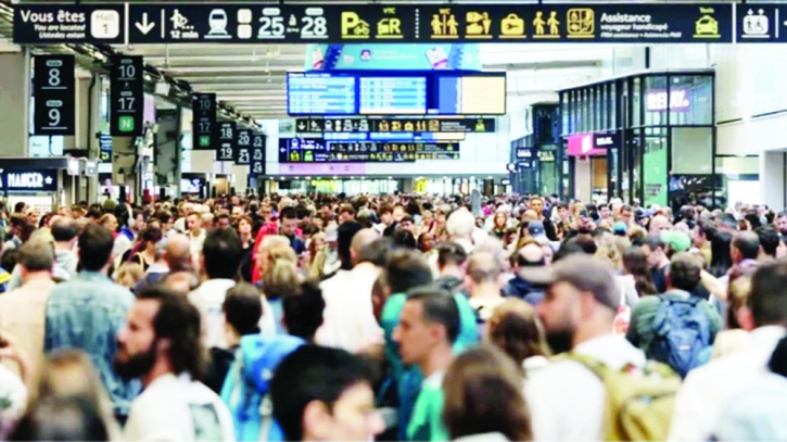 ’Massive attack’ on French rail threatens more chaos