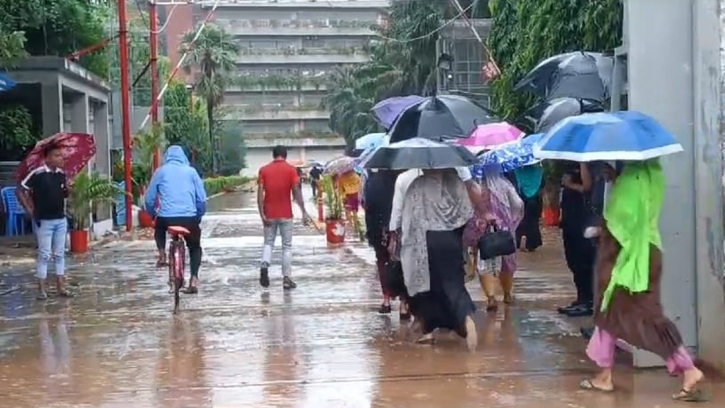 আশুলিয়ায় শ্রমিকরা কাজে ফিরলেও বন্ধ ২০ কারখানা 